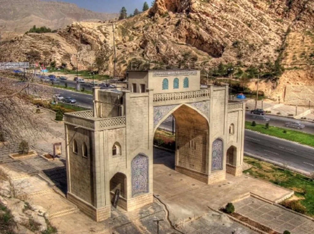 دروازه قرآن شیراز کجاست؟
